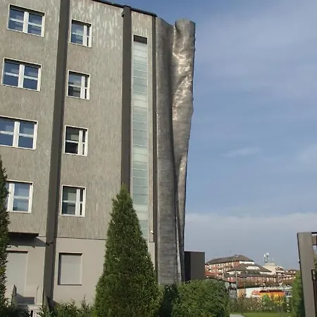 Apartment- Welcome To Art Building 아파트 밀라노