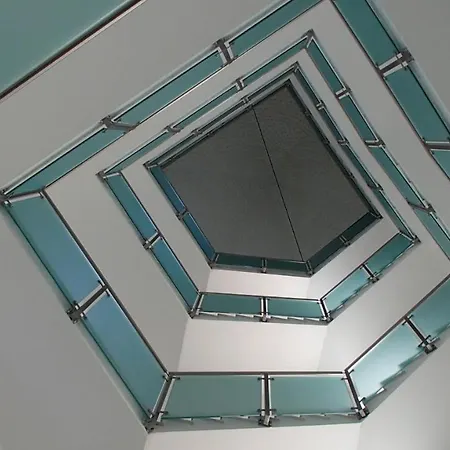 Apartment- Welcome To Art Building 아파트 밀라노