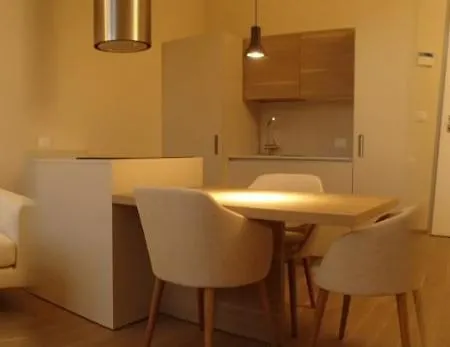 Apartment- Welcome To Art Building * 밀라노